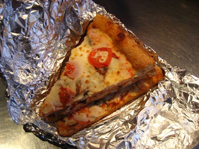 You Will Never Eat Leftover Pizza The Same Way Again (8 pics)