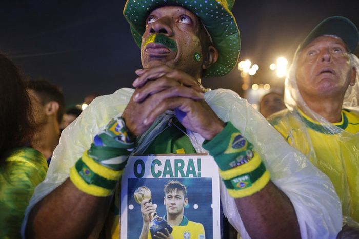 Brazil Fans Aren't Happy About That World Cup Loss (40 pics)