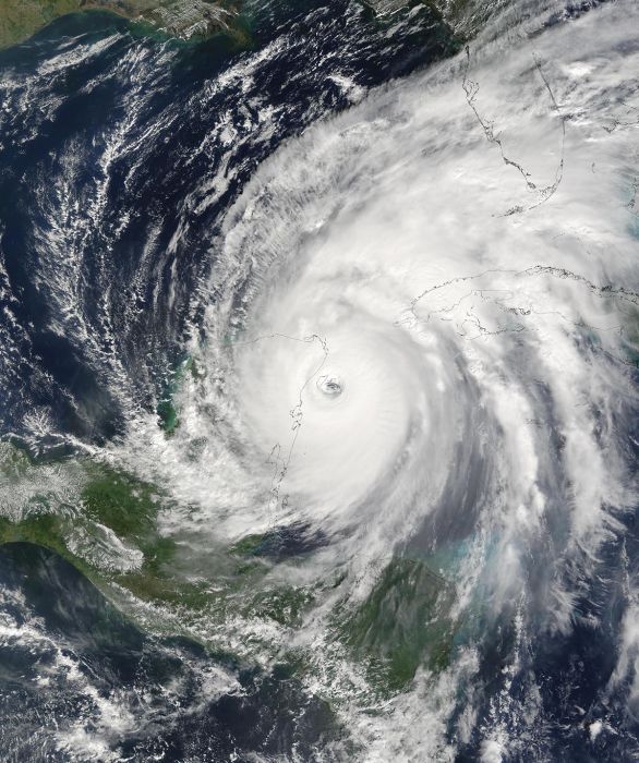 15 Expensive Hurricanes Viewed From Outer Space (15 pics)