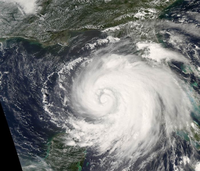 15 Expensive Hurricanes Viewed From Outer Space (15 pics)