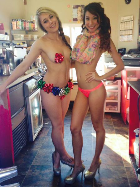 Why Can't All Baristas Look Like This? (54 pics)