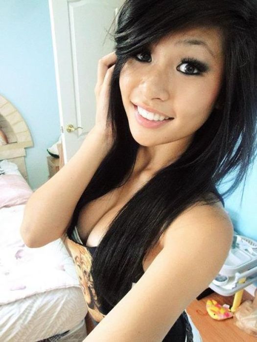 These Asian Girls Will Make You Giddy (44 pics)