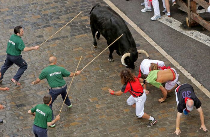 Spain's Annual Street Festival Is A Lot Of Fun (57 pics)