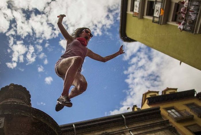 Spain's Annual Street Festival Is A Lot Of Fun (57 pics)