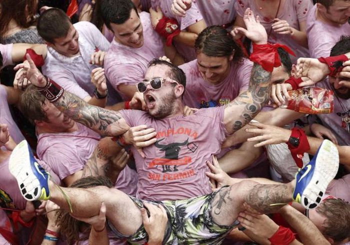 Spain's Annual Street Festival Is A Lot Of Fun (57 pics)