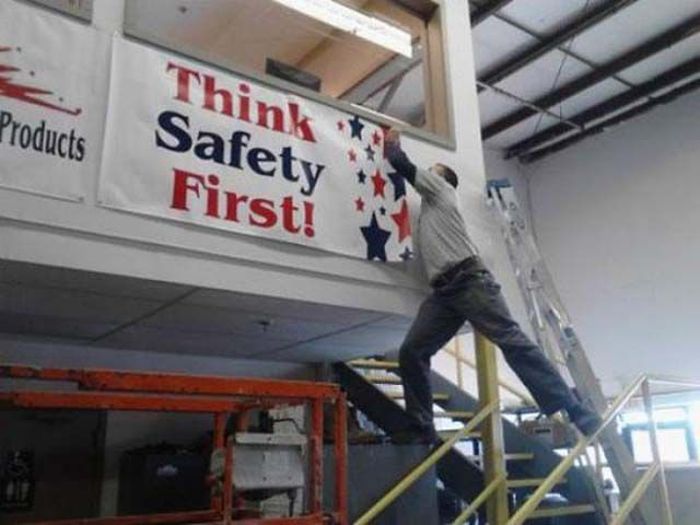 It Doesn't Get Much More Ironic Than This (38 pics)