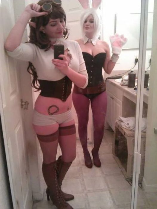 Gamer Girls Plus Cosplay Equals Hotness (50 pics)