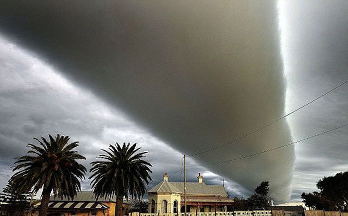 Crazy Photos That Weren't Photoshopped (23 pics)