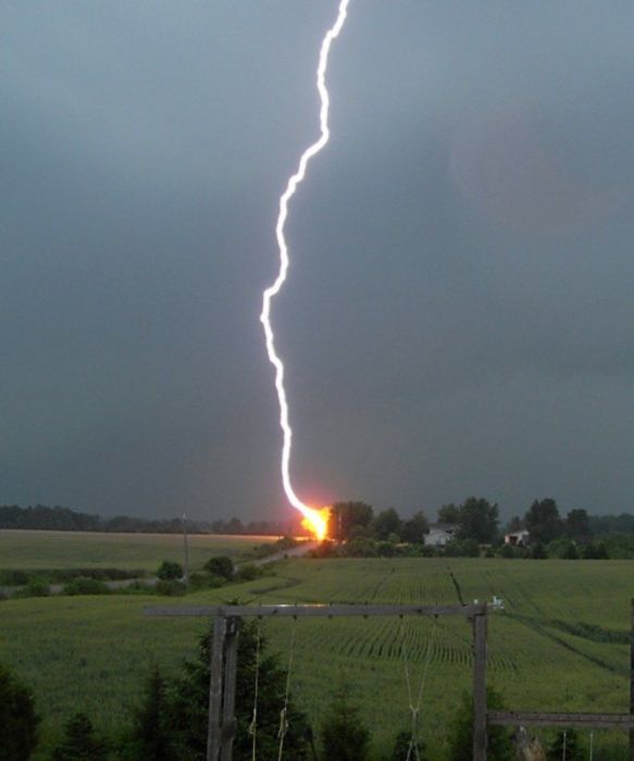 When Nature Decides To Put On A Show (30 pics)