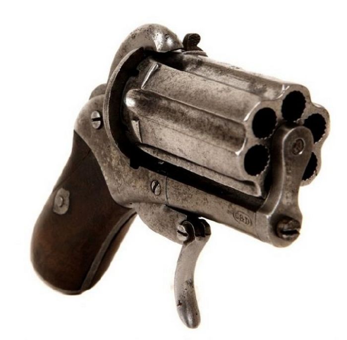 Vintage 19th Century Revolver (10 pics)