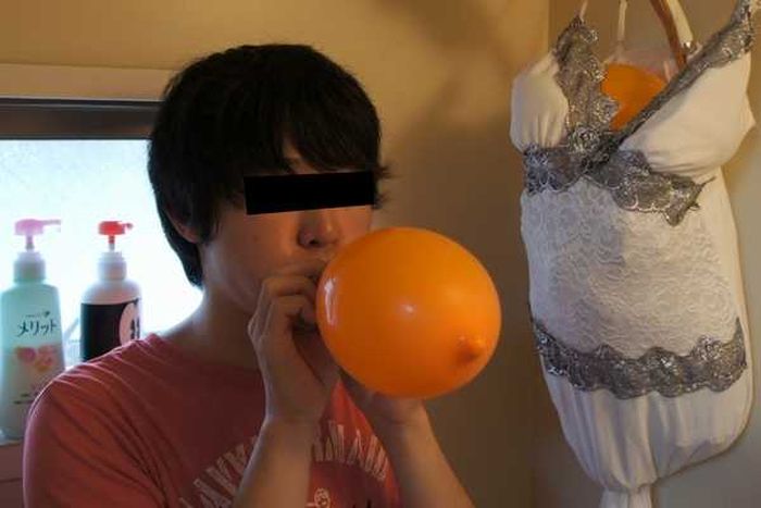 He Wanted To Shower With A Girl So He Built One (15 pics)