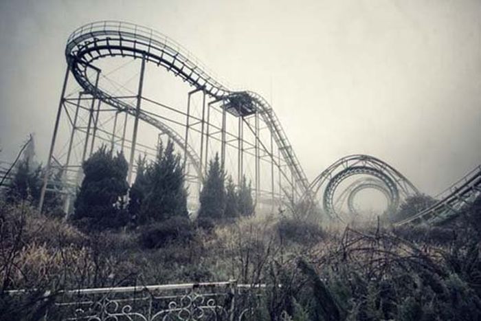 Theme Parks Get Creepy When They're Abandoned (62 pics)