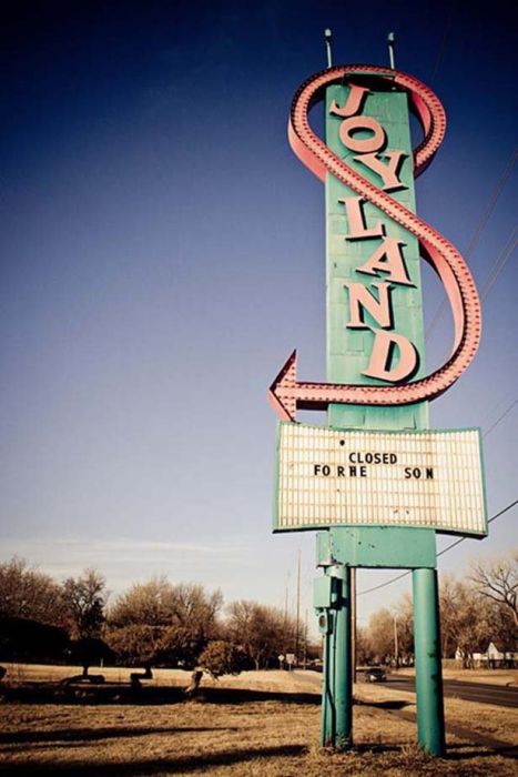 Theme Parks Get Creepy When They're Abandoned (62 pics)