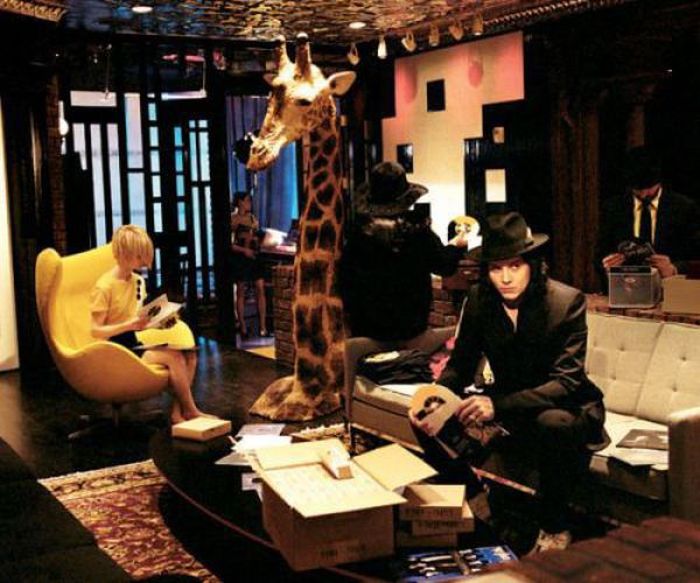 Workspaces Where Geniuses Get The Job Done (42 pics) Workspaces Where Geniuses Get The Job Done (42 pics)