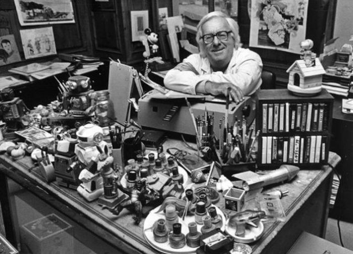 Workspaces Where Geniuses Get The Job Done (42 pics) Workspaces Where Geniuses Get The Job Done (42 pics)