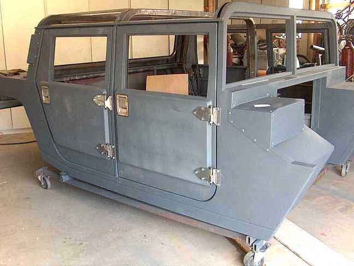 Ford F-150 Converted Into A Hummer H1 (23 pics)