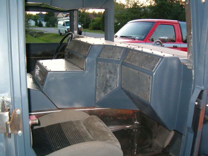 Ford F-150 Converted Into A Hummer H1 (23 pics)