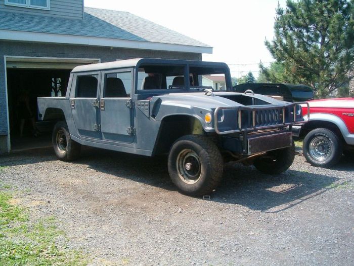 Ford F-150 Converted Into A Hummer H1 (23 pics)