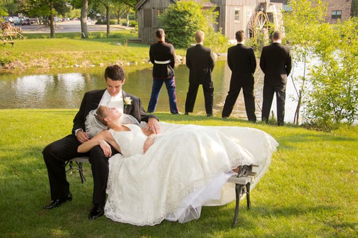 Groomsmen Photos With A Twist (21 pics)