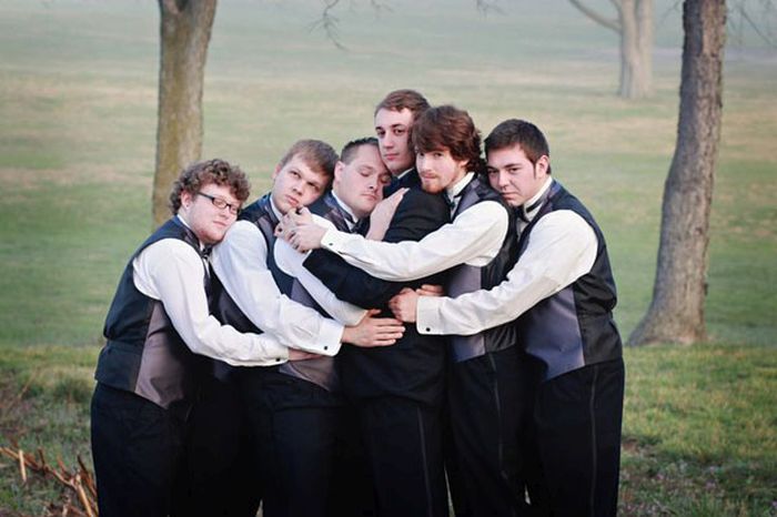 Groomsmen Photos With A Twist (21 pics)