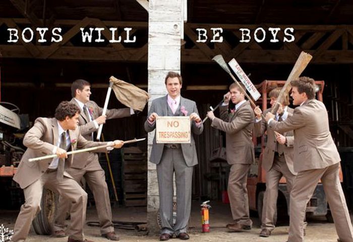 Groomsmen Photos With A Twist (21 pics)