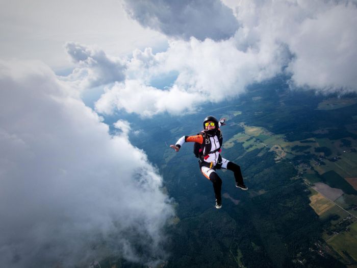 You Get The Best Views When You Go Skydiving (40 pics)