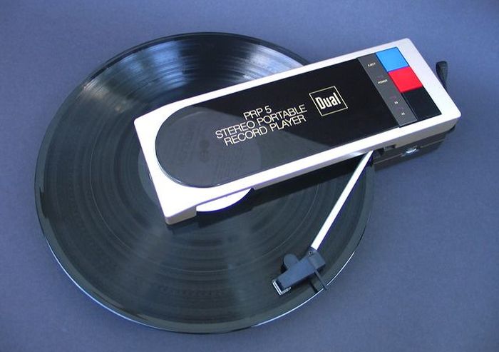 Weird Looking Portable Record Player (7 pics)