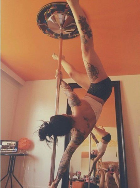 Girls And Tattoos Go Good Together (46 pics)