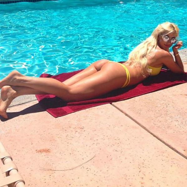 Girls In Bikinis Are So Hard To Resist (55 pics)