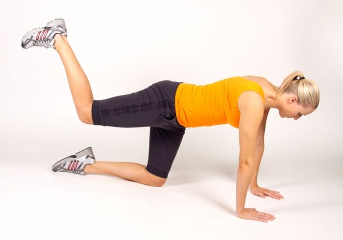 Easy Exercises You Can Do At Home (16 pics) Easy Exercises You Can Do At Home (16 pics)