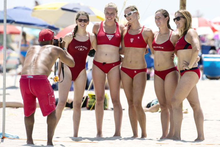 The Annual All-Women Lifeguard Tournament (12 pics)
