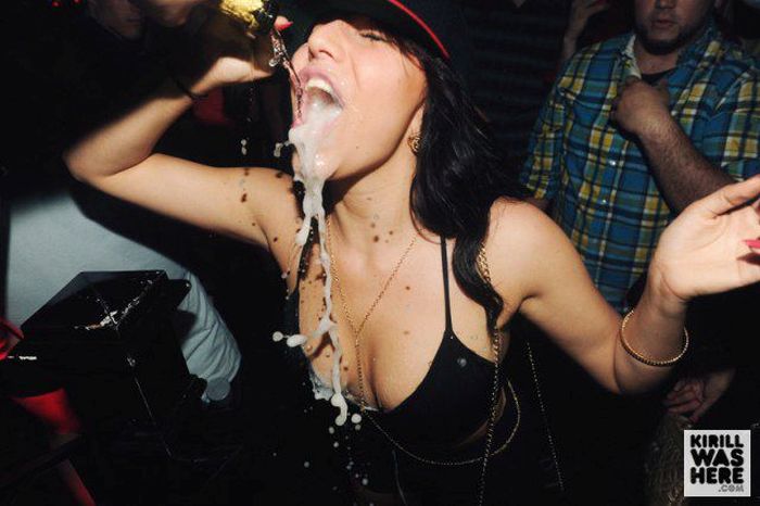 There's Nothing Like A Champagne Facial (35 pics)