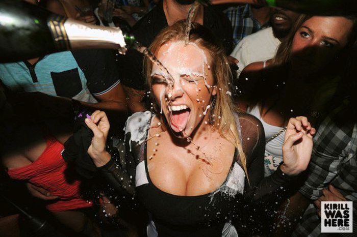 There's Nothing Like A Champagne Facial (35 pics)