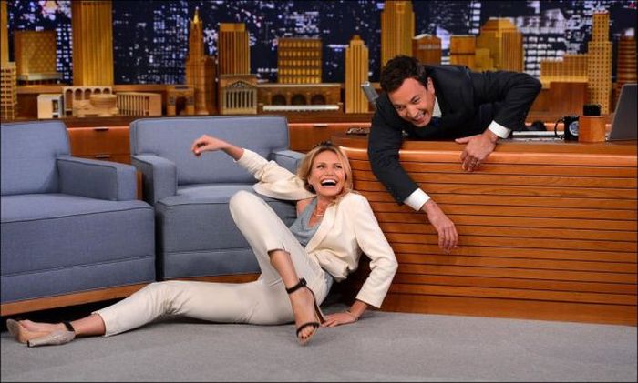 Cameron Diaz And Jimmy Fallon Turn Into A Meme (22 pics)