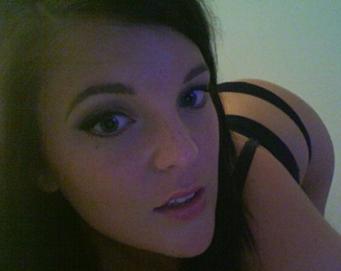 Hot Girls That Make Your Body Temperature Rise (42 pics)