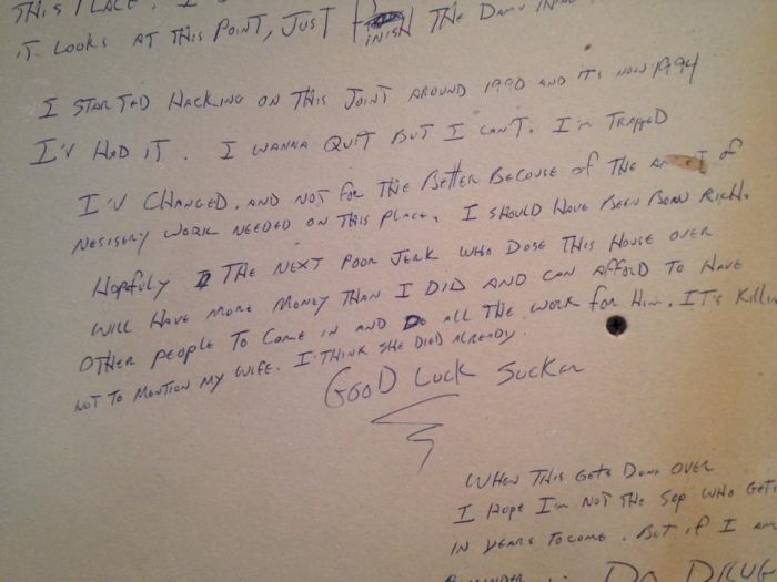 Angry Note Hidden By Previous Owner In Kitchen (7 pics)