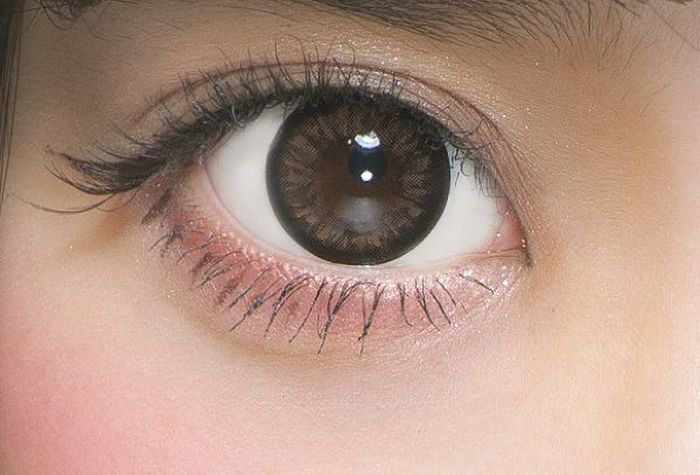 A Beauty Secret For Your Eyes (6 pics)