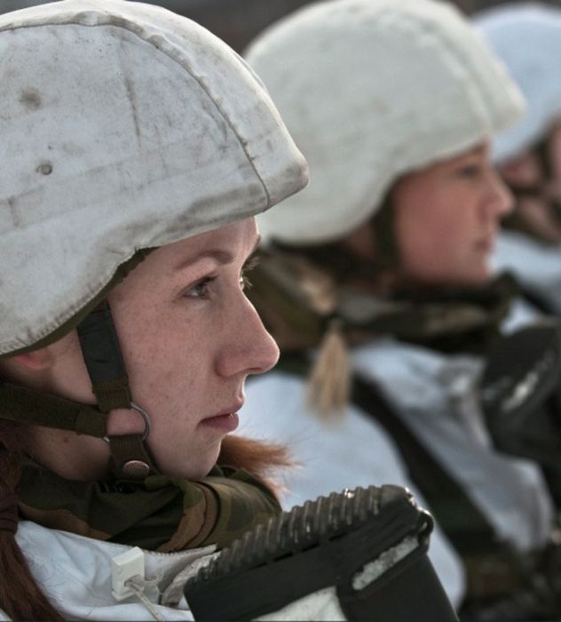 The Women Of The Norwegian Military (45 pics)