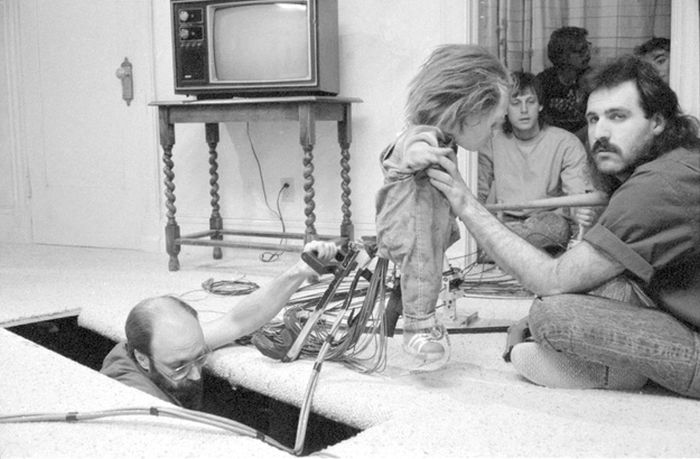 Behind The Scenes Pictures From Iconic Movies (36 pics)