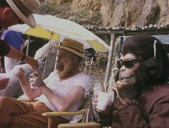 Behind The Scenes Pictures From Iconic Movies (36 pics)