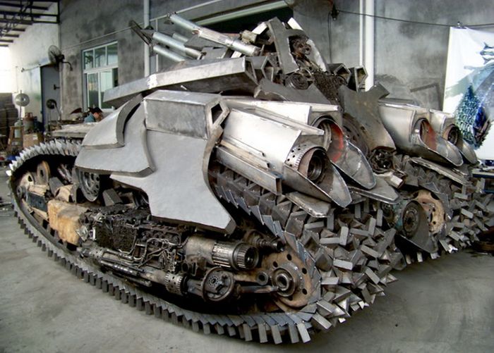 Transformers Fan Builds An Epic Megatron Tank (8 pics)