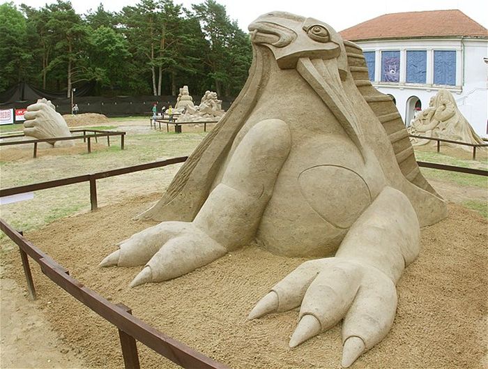 Sand Sculptures That Will Blow Your Mind (40 pics)
