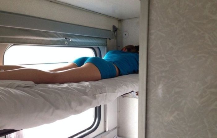 Girls Like This Are A Good Reason To Ride Trains (16 pics)