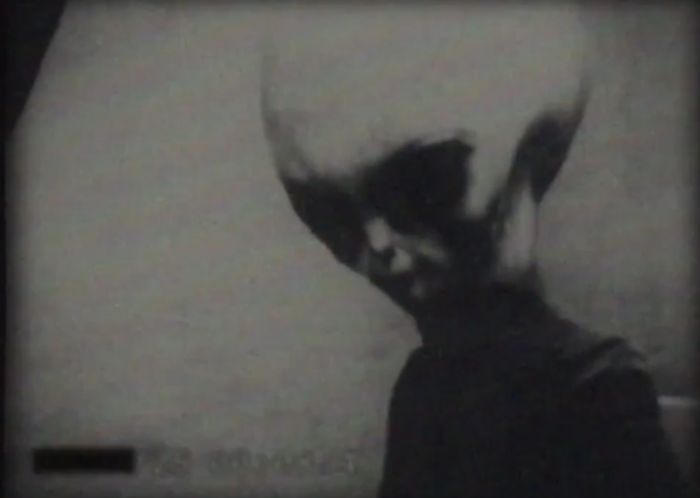 Scary But Believable Alien Encounter Stories (7 pics)