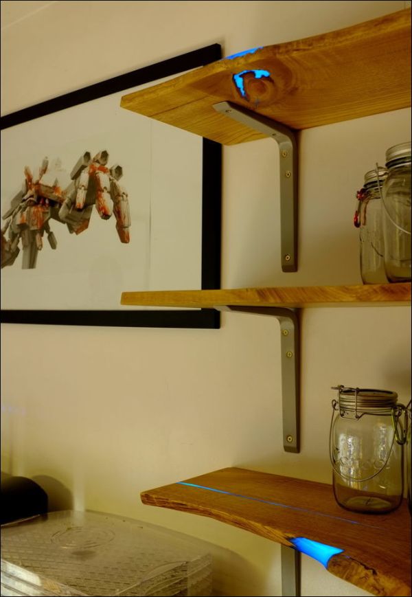 Homemade Shelves That Glow (17 pics)