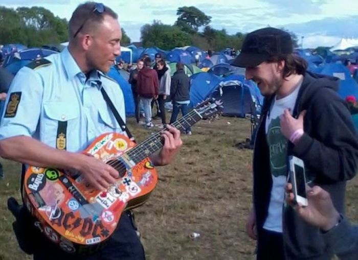 Sometimes Cops Can Be Fun Too (40 pics)