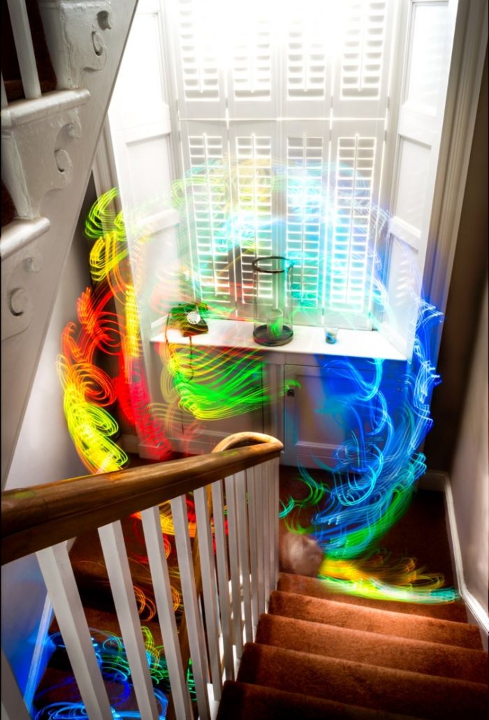 Amazing Images Show How Wi-Fi Works (8 pics)
