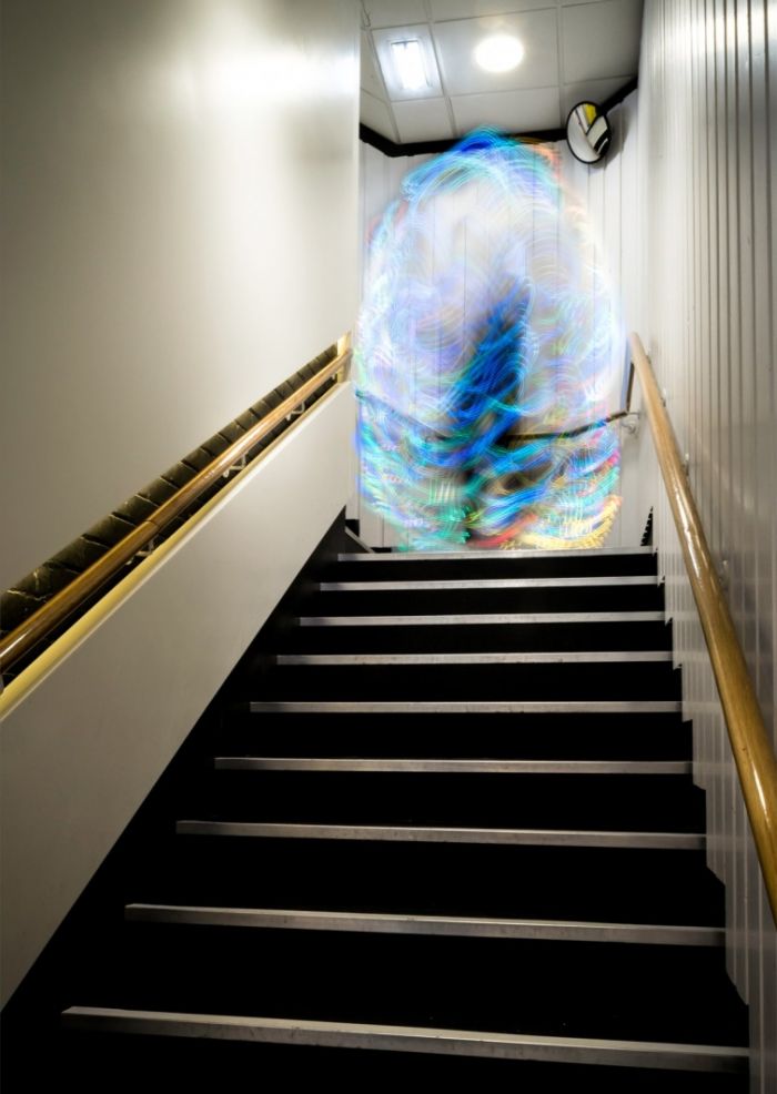 Amazing Images Show How Wi-Fi Works (8 pics)
