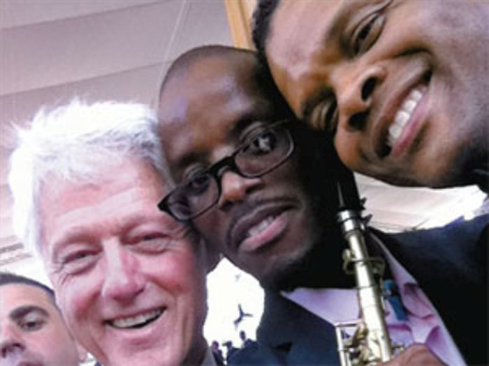 Bill Clinton Is The Commander In Chief Of Selfies (18 pics)