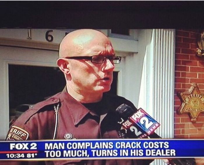 Outrageous News Headlines That Prove The World Isn't Normal (26 pics)